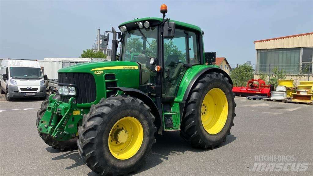 John Deere 6230 P Traktoriai