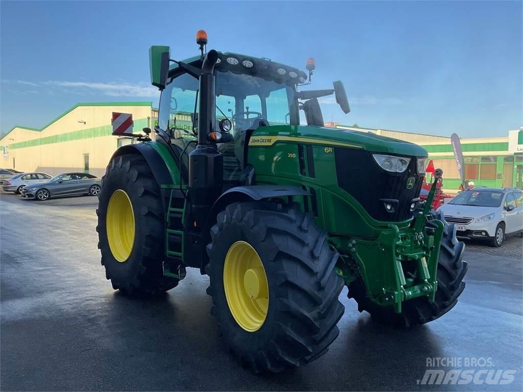 John Deere 6R 250 Traktoriai