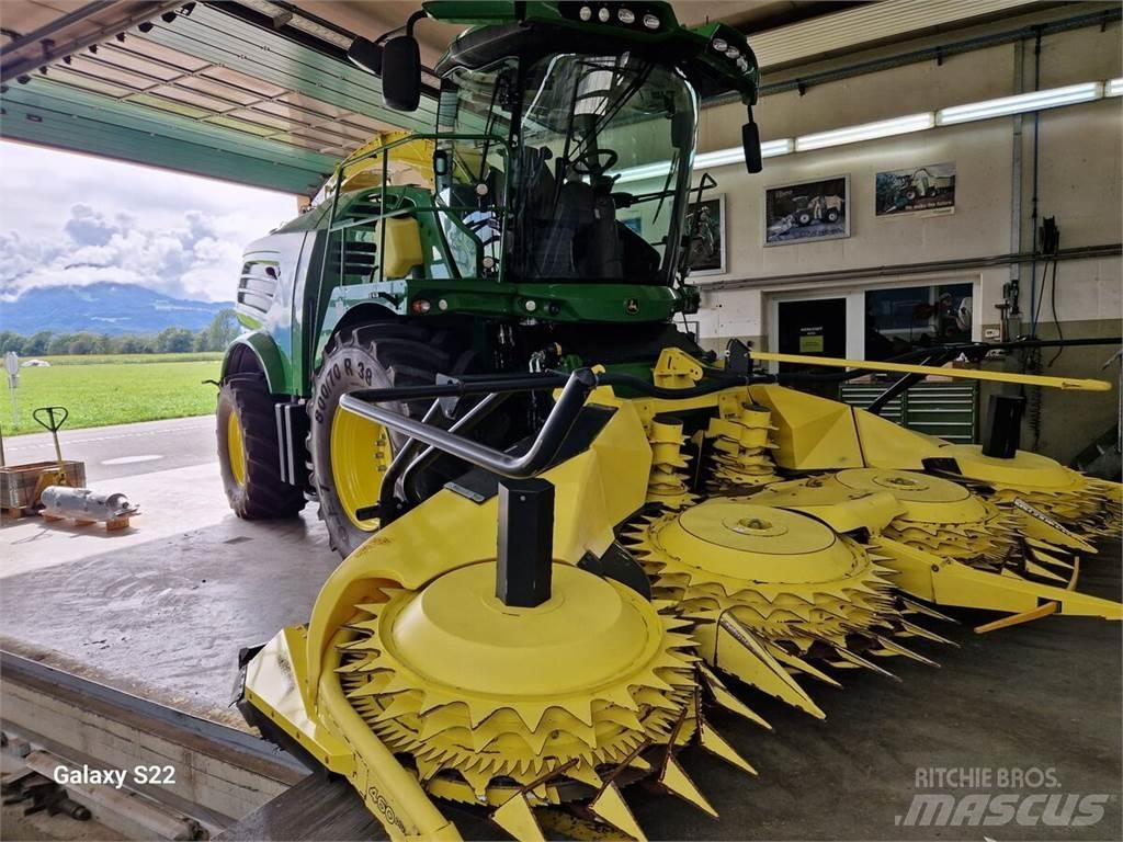 John Deere 8500 Pašarų kombainai