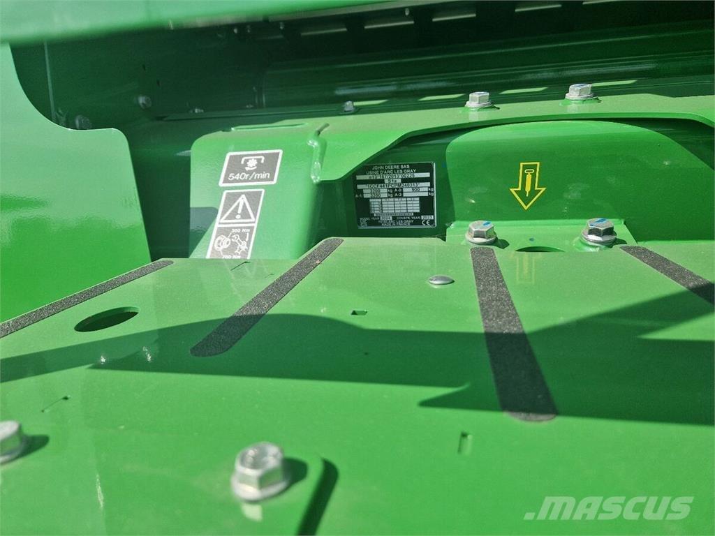 John Deere F441M Ritinių presai