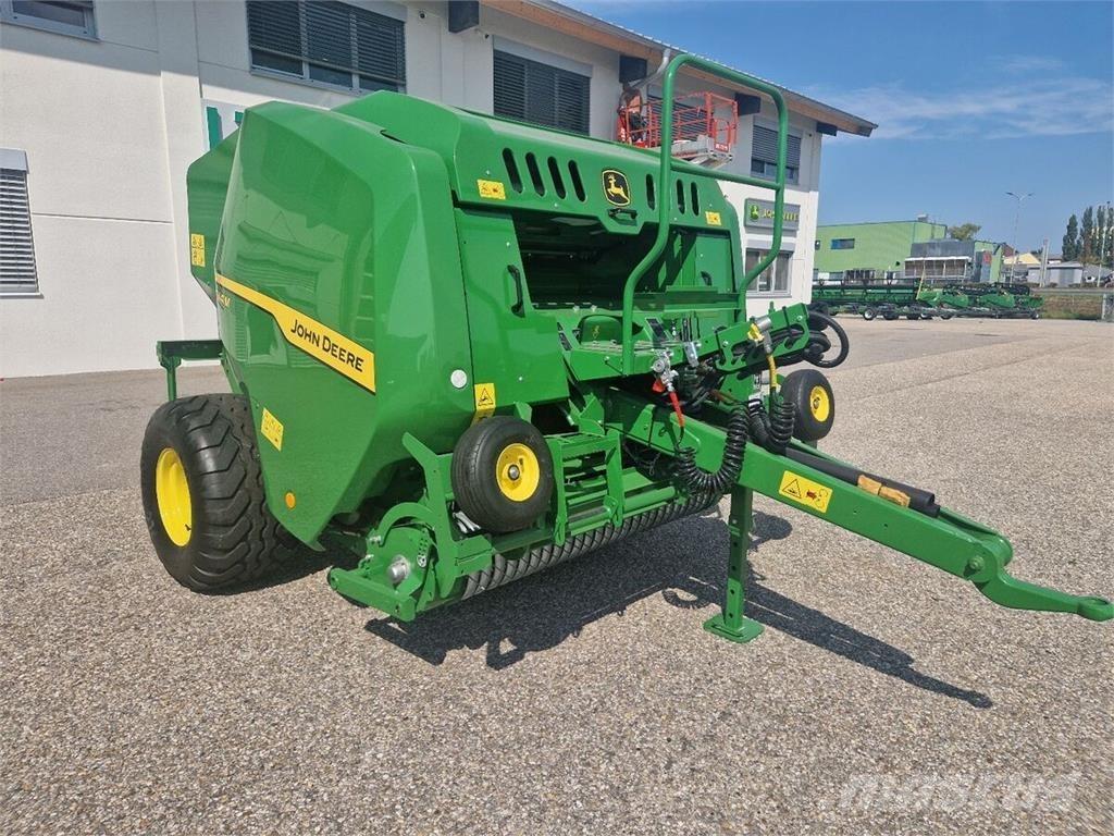 John Deere F441M Ritinių presai