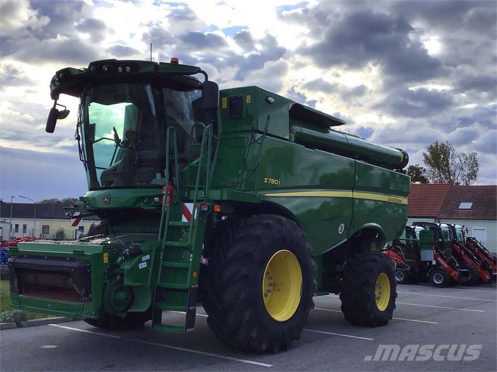 John Deere S 780 Derliaus nuėmimo kombainai