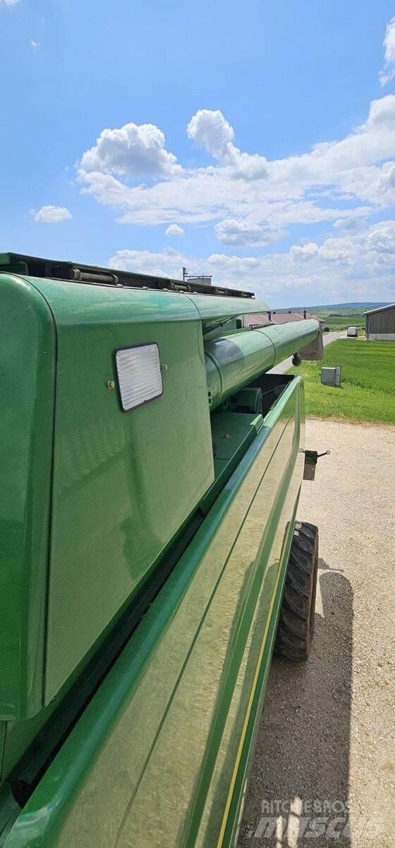 John Deere T550 Derliaus nuėmimo kombainai