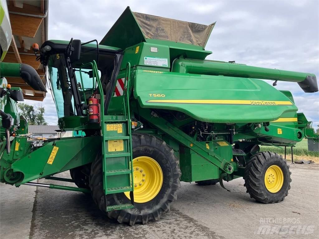 John Deere T560HM Derliaus nuėmimo kombainai