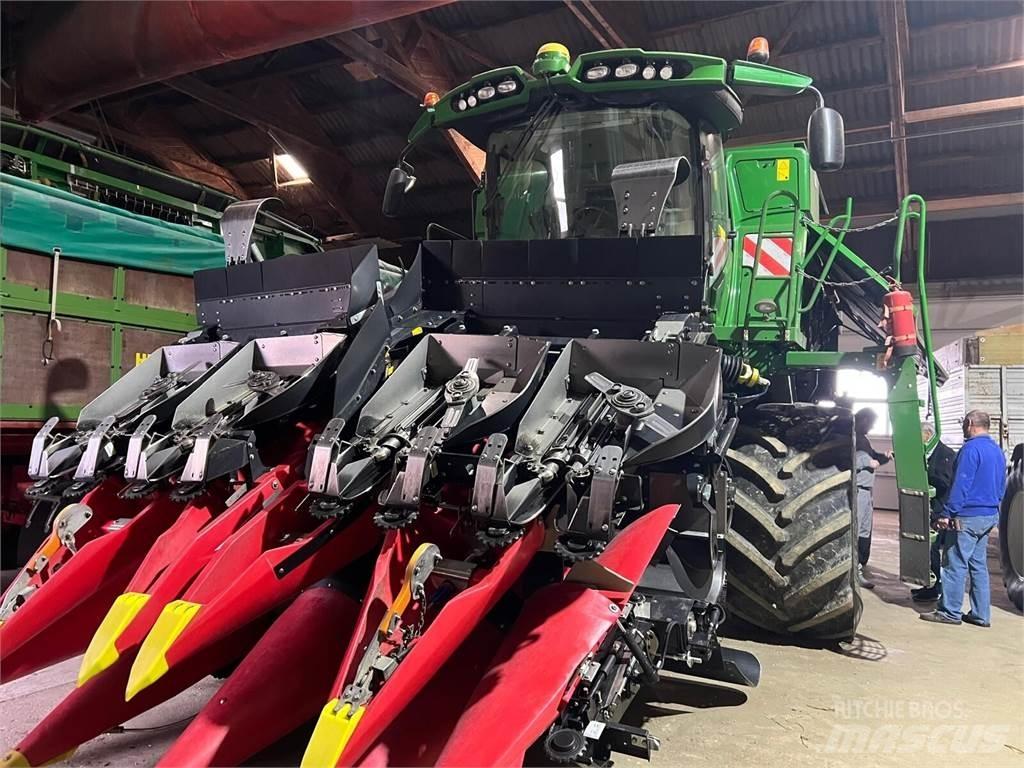 John Deere T670 Derliaus nuėmimo kombainai