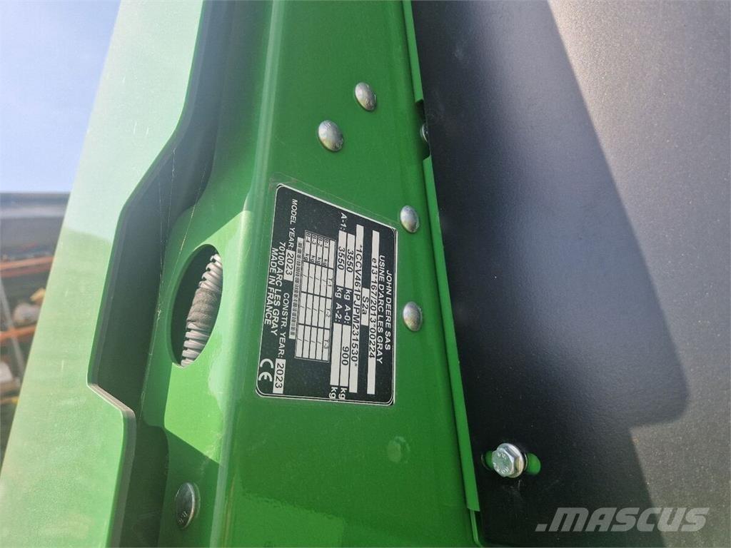 John Deere V461M Ritinių presai