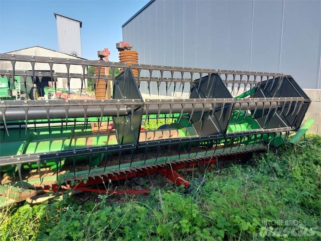 John Deere W440 Derliaus nuėmimo kombainai