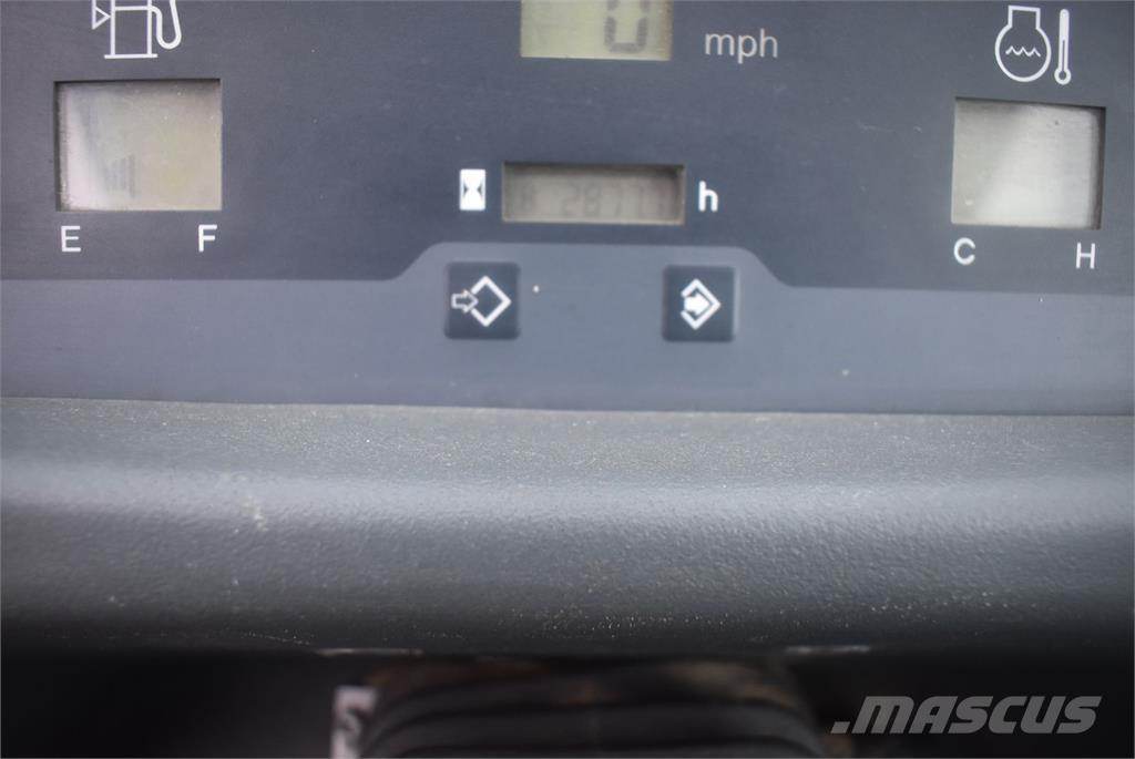 Komatsu WA70-7 Naudoti ratiniai krautuvai