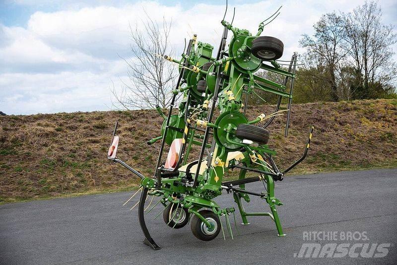 Krone 820 Vendro Šieno grėbliai ir vartytuvai
