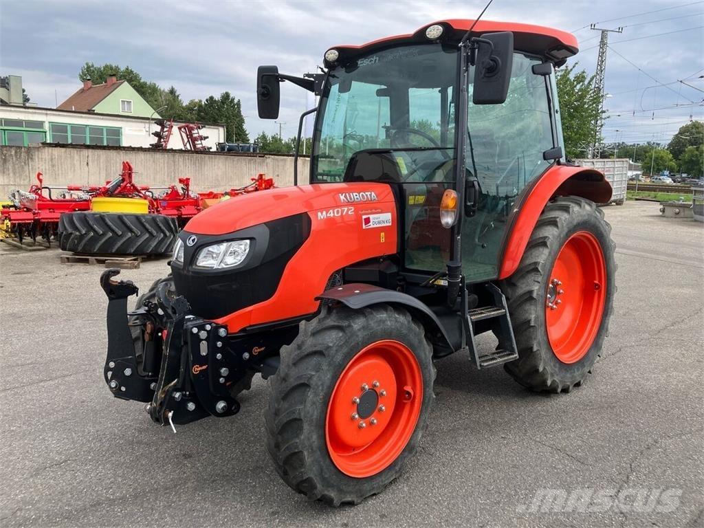 Kubota M4072 Traktoriai