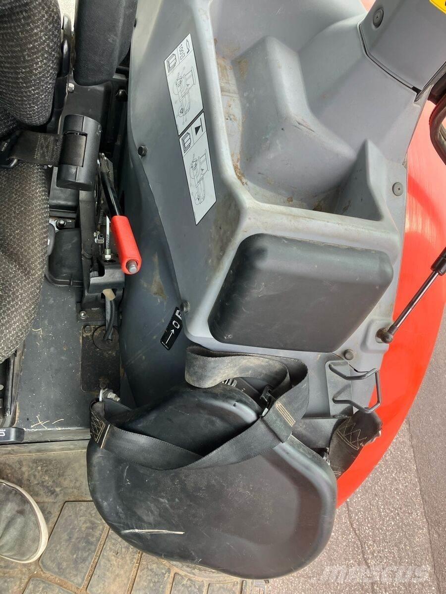 Kubota M4072 Traktoriai