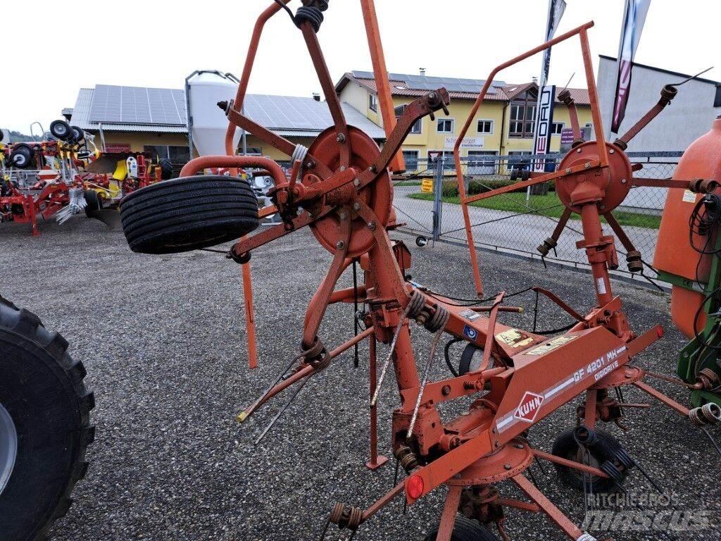 Kuhn GF 4201 MH Šieno grėbliai ir vartytuvai