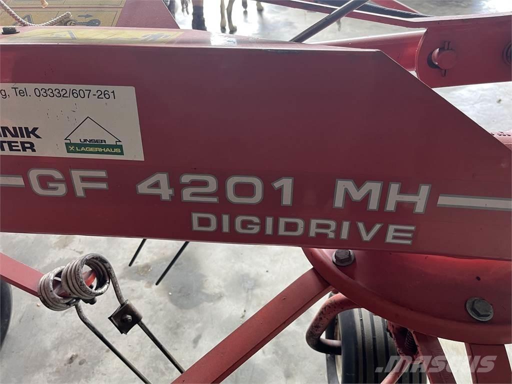 Kuhn GF 4201 MH Šieno grėbliai ir vartytuvai