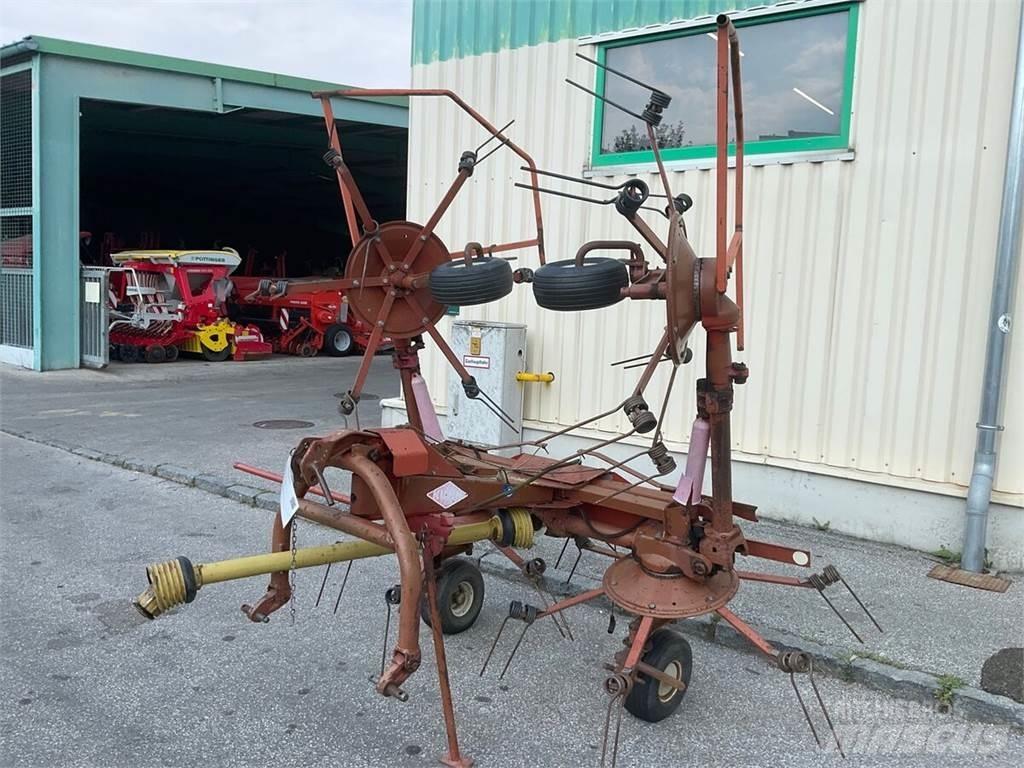 Kuhn GF 5001 Šieno grėbliai ir vartytuvai