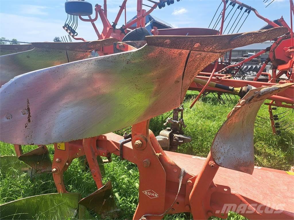 Kuhn Master 120 Standartiniai plūgai