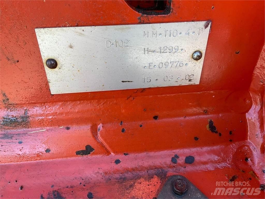Kuhn MM 110 4T Standartiniai plūgai