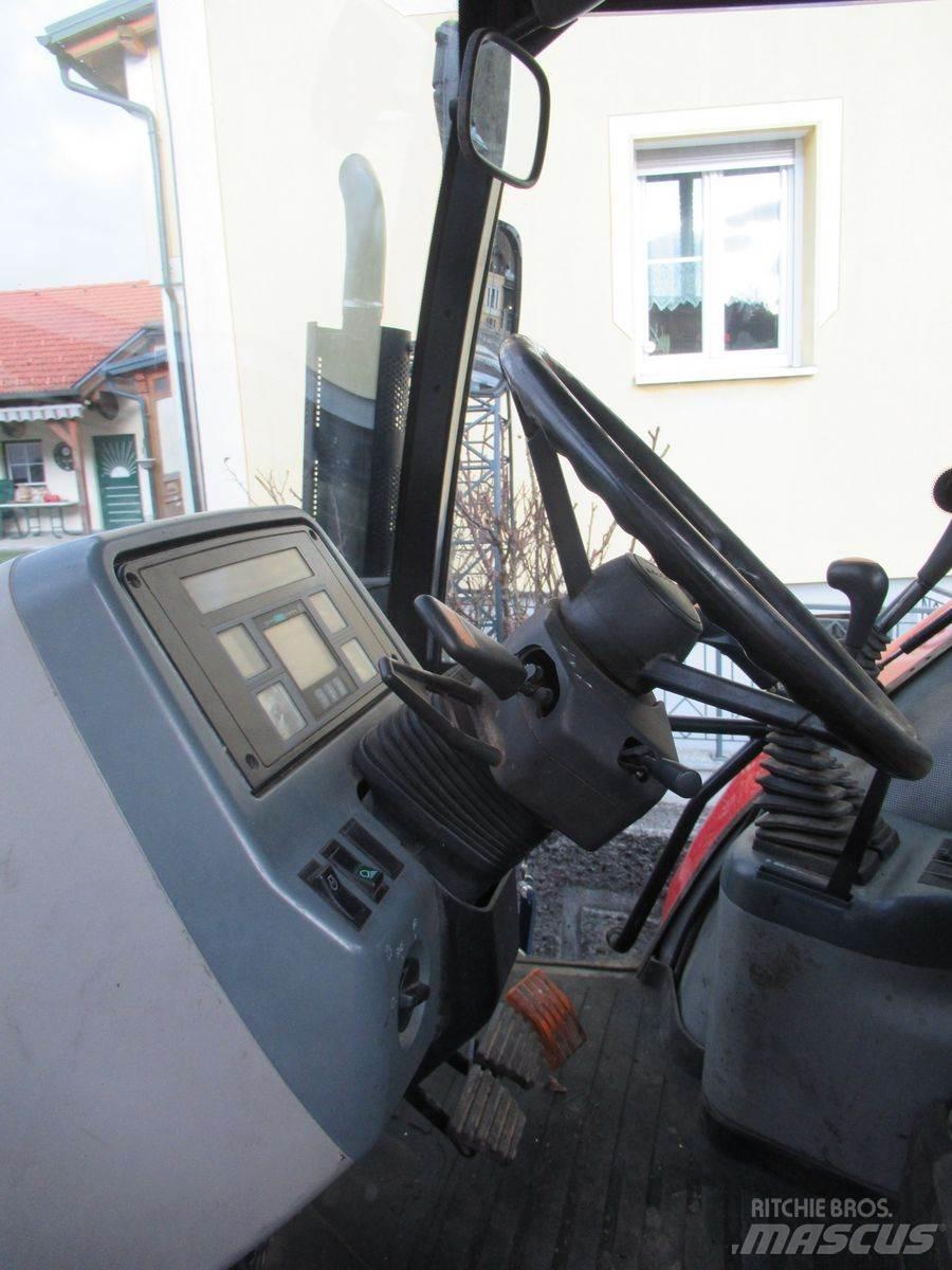 McCormick CX 105 Traktoriai