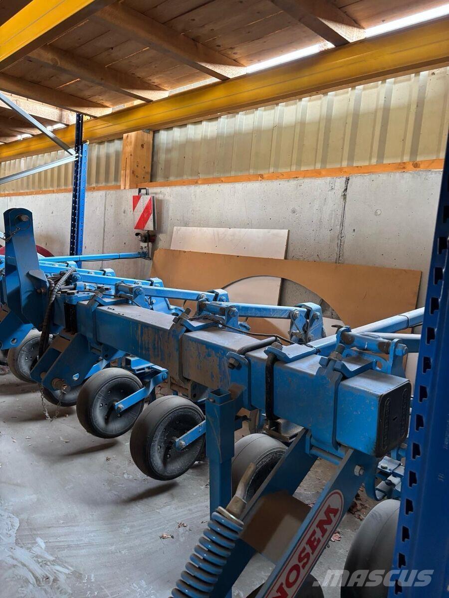  Muticrop Kita sėjamoji technika ir jų priedai