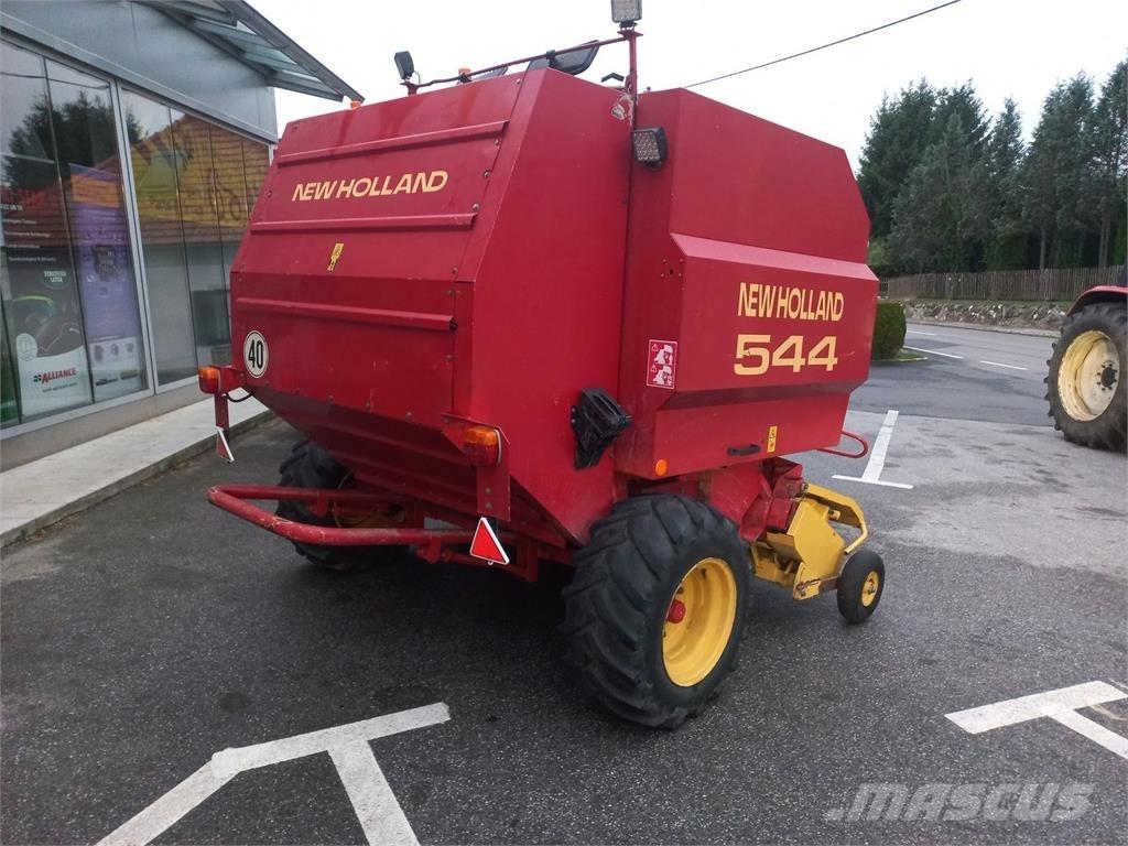 New Holland BR 544 Ritinių presai