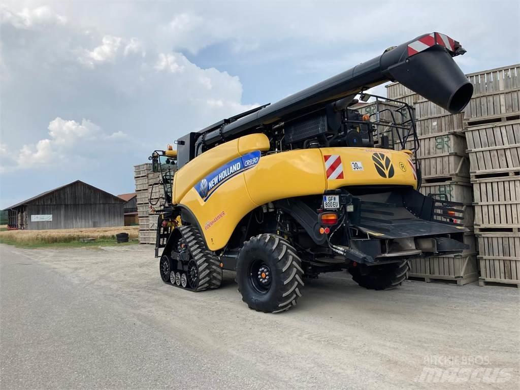 New Holland CR9080 Derliaus nuėmimo kombainai