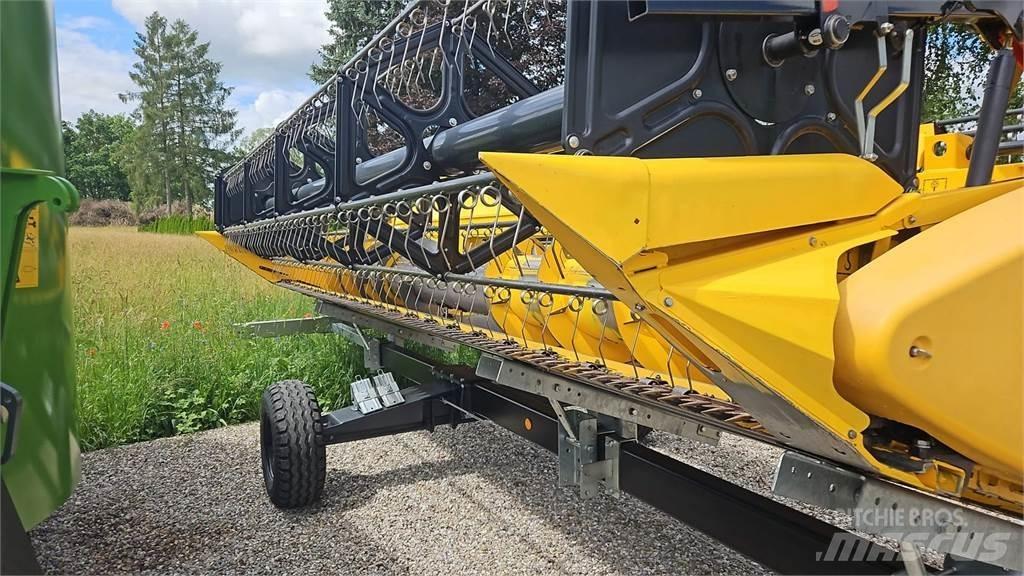 New Holland CX8040 Derliaus nuėmimo kombainai