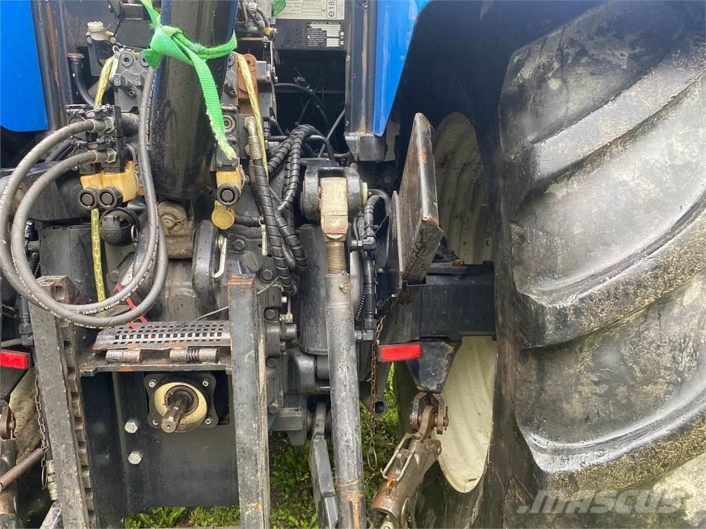 New Holland T7040 Traktoriai