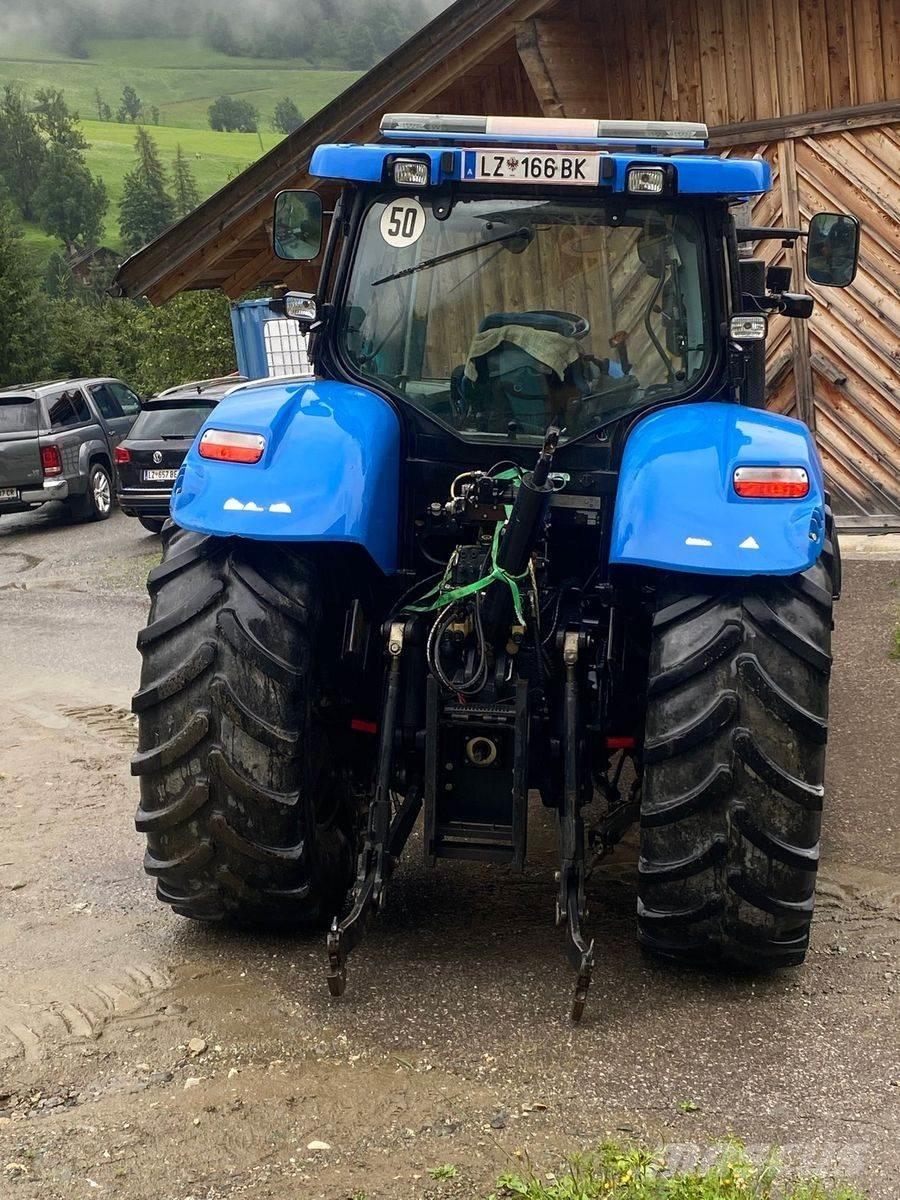 New Holland T7040 Traktoriai
