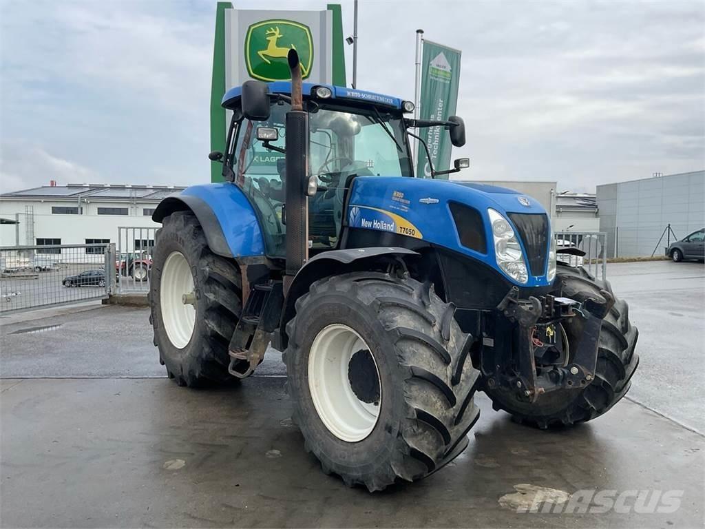 New Holland T7050 Traktoriai