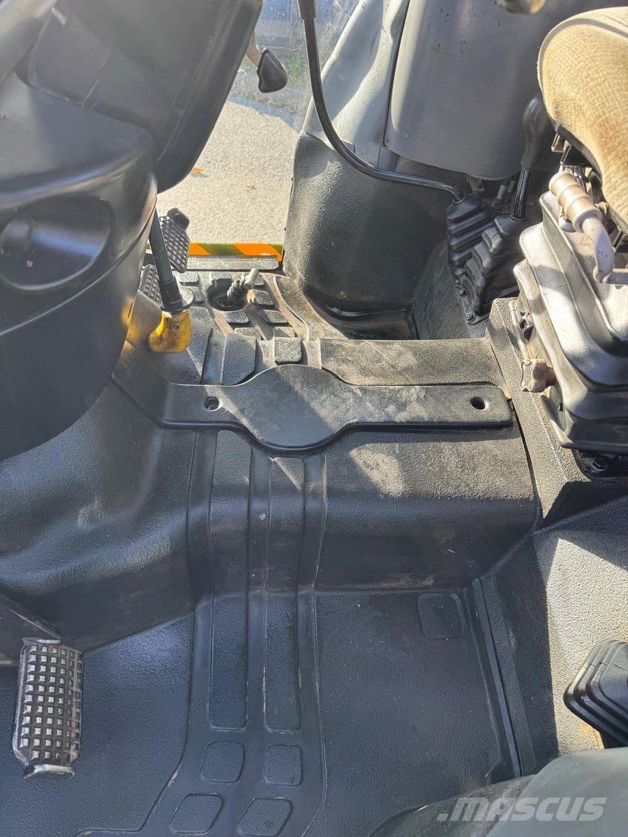 New Holland TN65DA Traktoriai