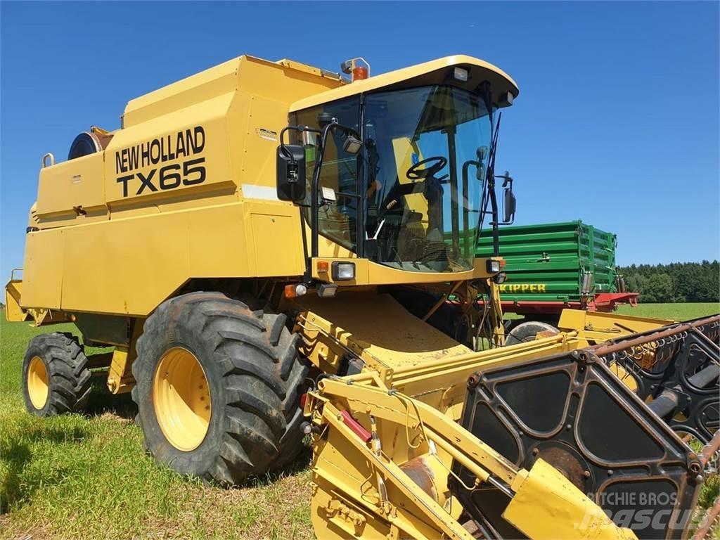 New Holland TX 65 Derliaus nuėmimo kombainai