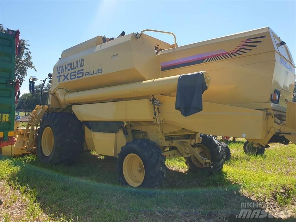 New Holland TX 65 Derliaus nuėmimo kombainai