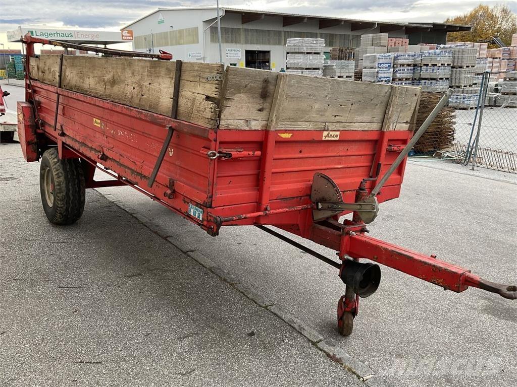 Pöttinger 4000 Mėšlo barstytuvai