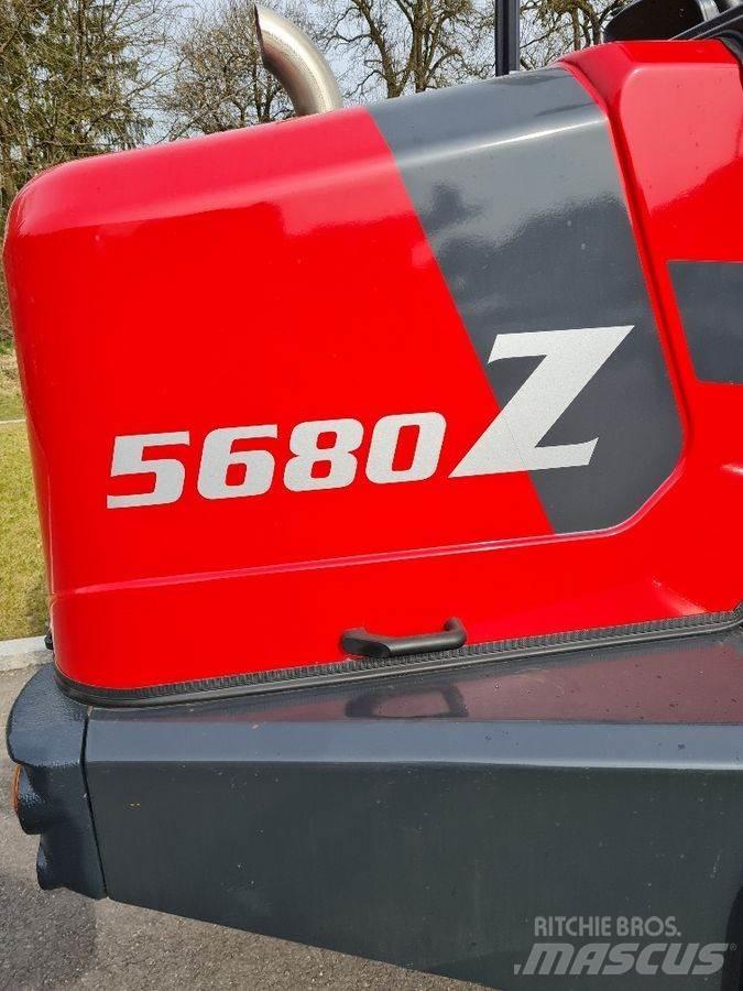 Schäffer 5680Z Frontaliniai krautuvai ir ekskavatoriai