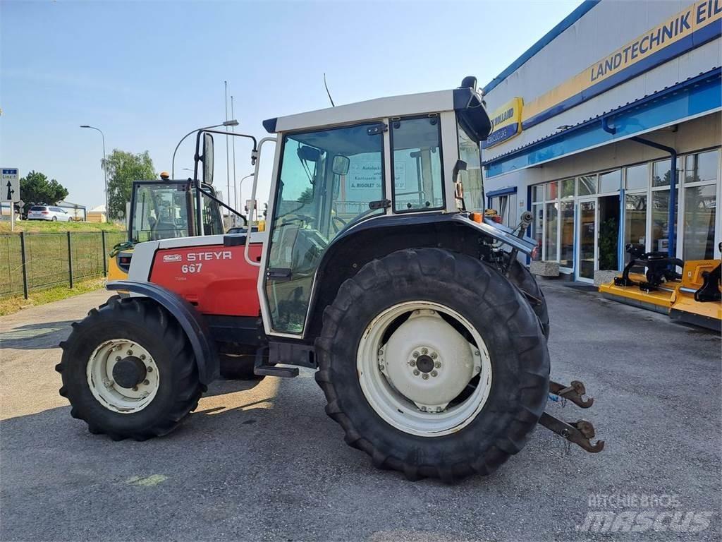 Steyr 667 Traktoriai