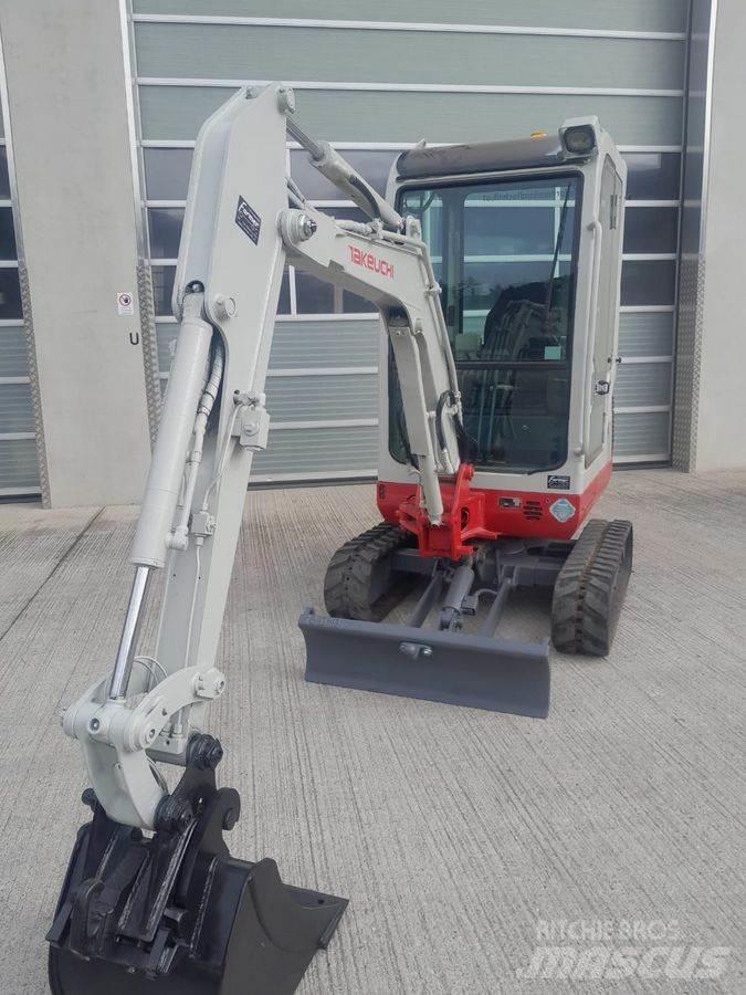 Takeuchi TB016 Mini ekskavatoriai < 7 t