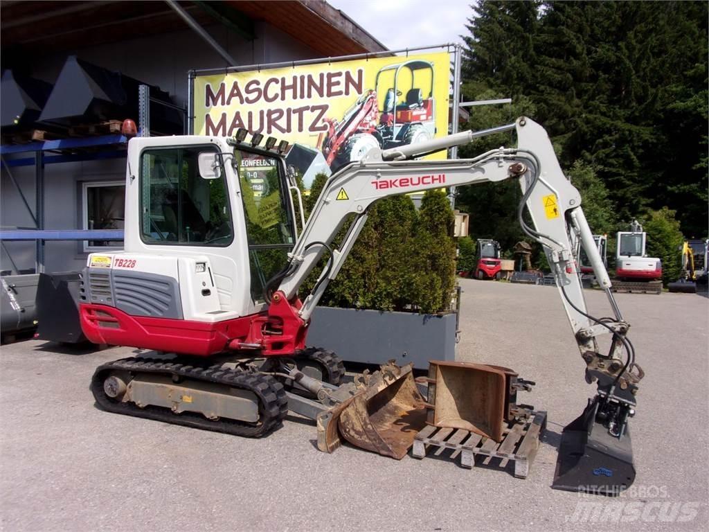Takeuchi TB228 Mini ekskavatoriai < 7 t