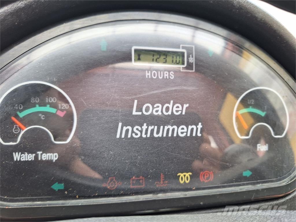 Toyo Hoflader 840 Frontaliniai krautuvai ir ekskavatoriai