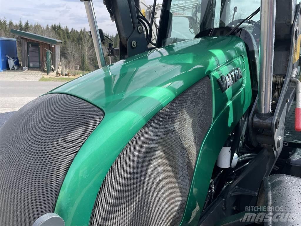 Valtra N 82 Hi-Tech Traktoriai