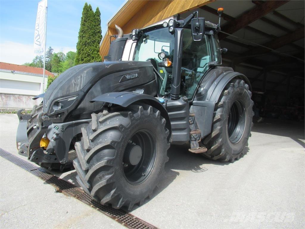 Valtra T 214D Traktoriai