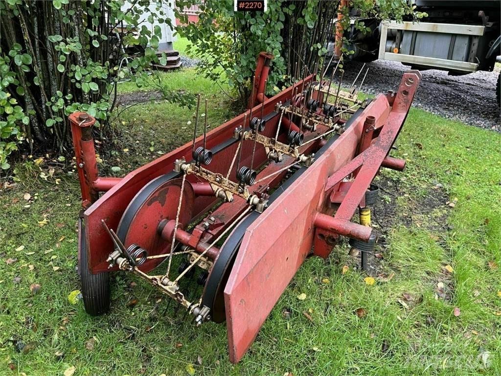 Akron Kombi 10 Kiti pašarų derliaus nuėmimo įrengimai