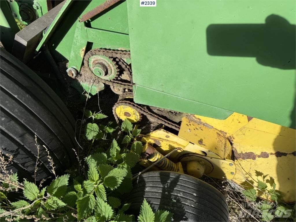 John Deere 550 Ritinių presai