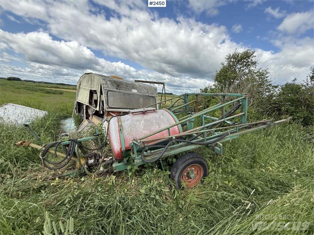 Moteska 900 liter Vynuogienojų purkštuvai