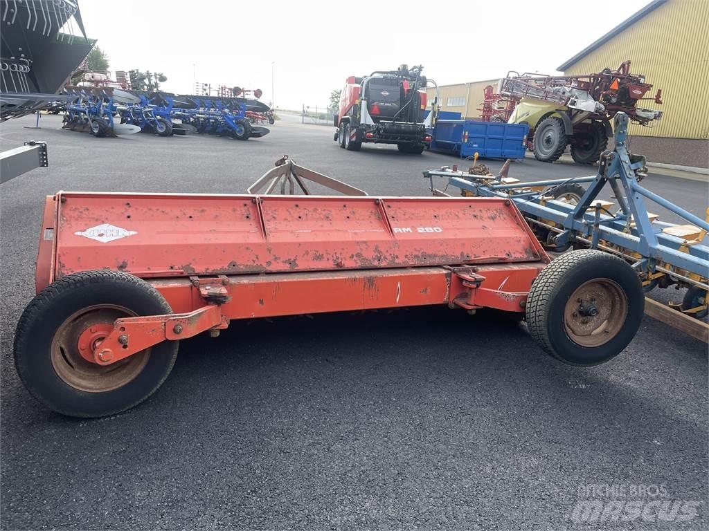 Kuhn BP28 Kiti pašarų derliaus nuėmimo įrengimai