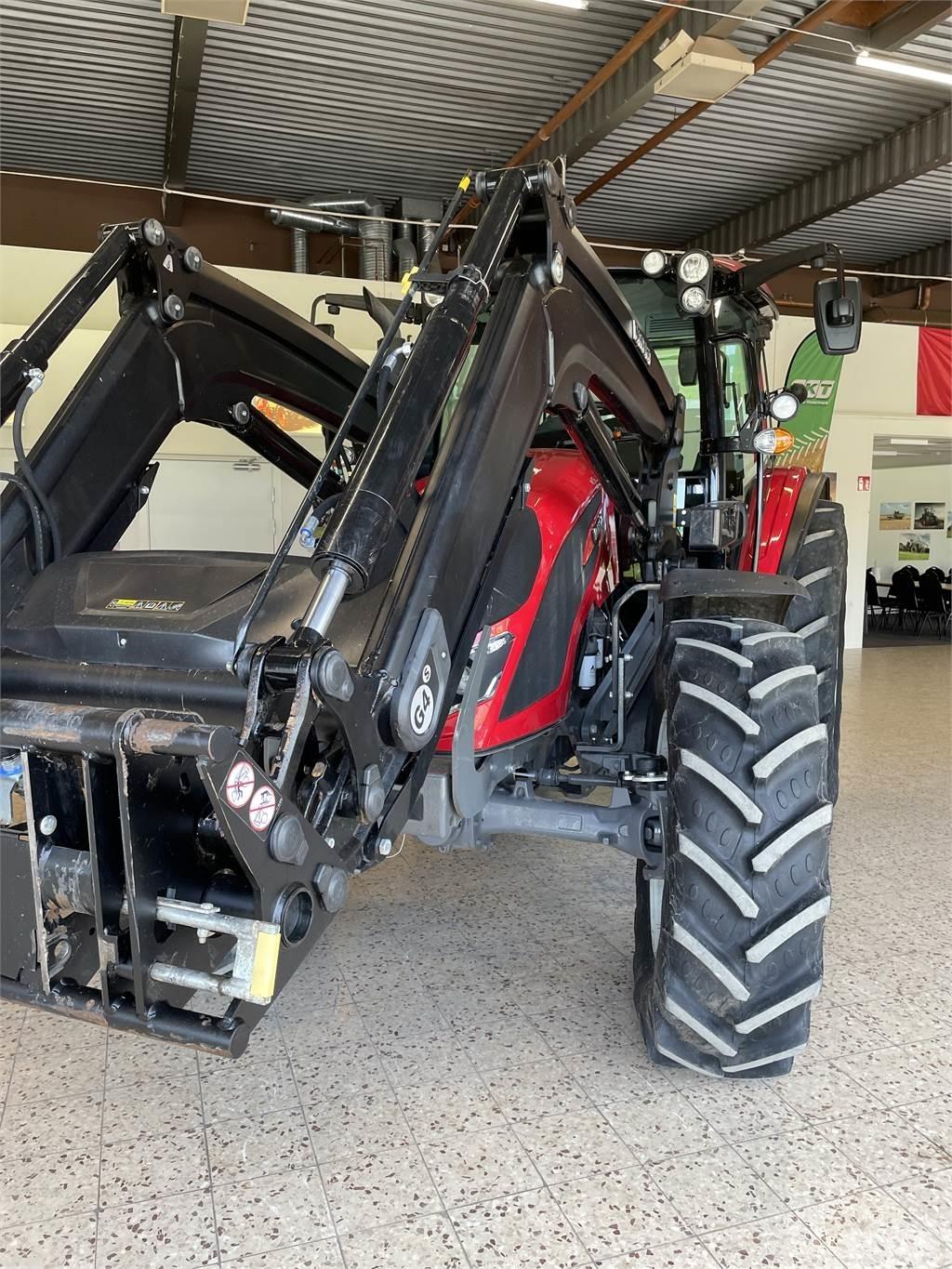 Valtra 135LH Traktoriai