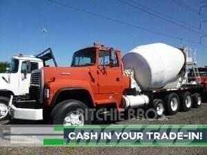 Ford LT9000 Kita