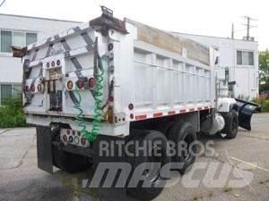 Mack RD688S Sniego peiliai ir valytuvai