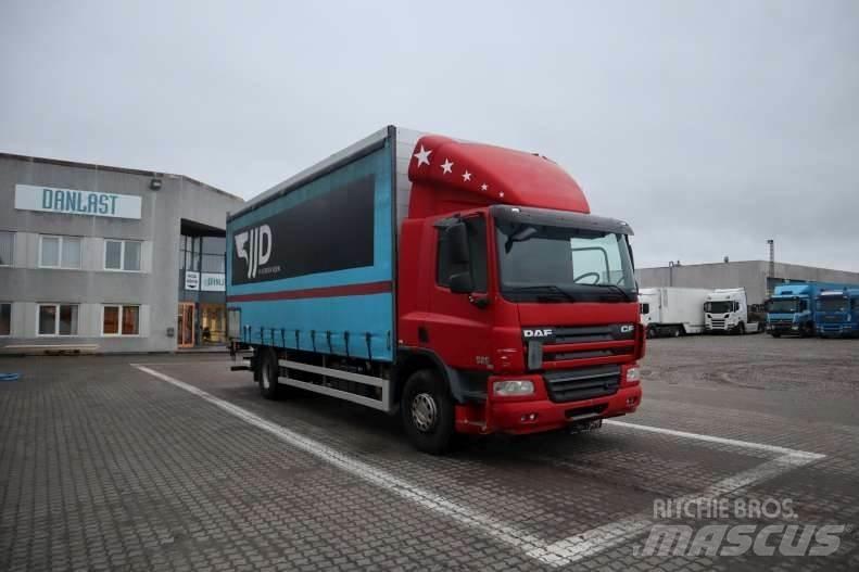 DAF CF 75-360 FA Priekabos su tentu