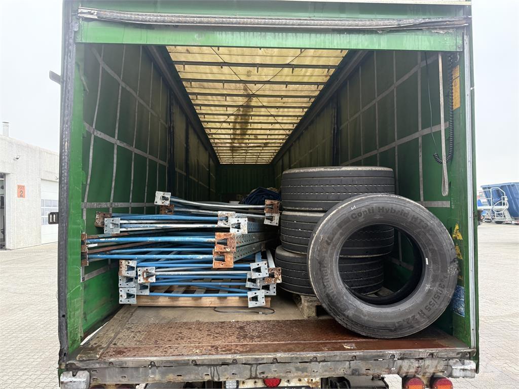 Krone 34 pl. Tentinės puspriekabės