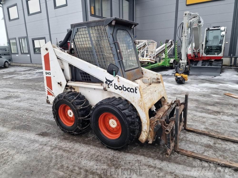 Bobcat 843 Krautuvai su šoniniu pasukimu