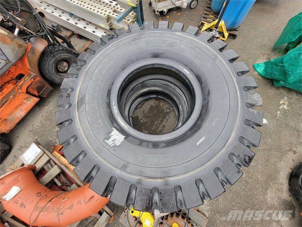 Bridgestone 422991 Padangos, ratai ir ratlankiai